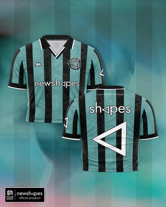 newshapes football jersey - cropped ◁